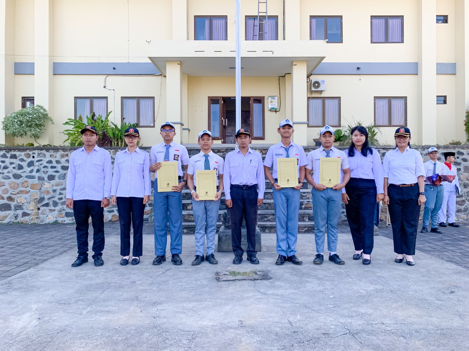 Image Upacara Bendera : Para Taruna Menjuarai Lomba dan Meraih Penghargaan Bergengsi